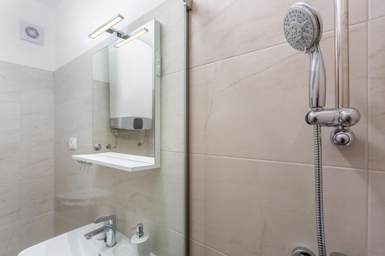 Kvarner Bay 4* - Apartments 1 & 3 Рийека Екстериор снимка