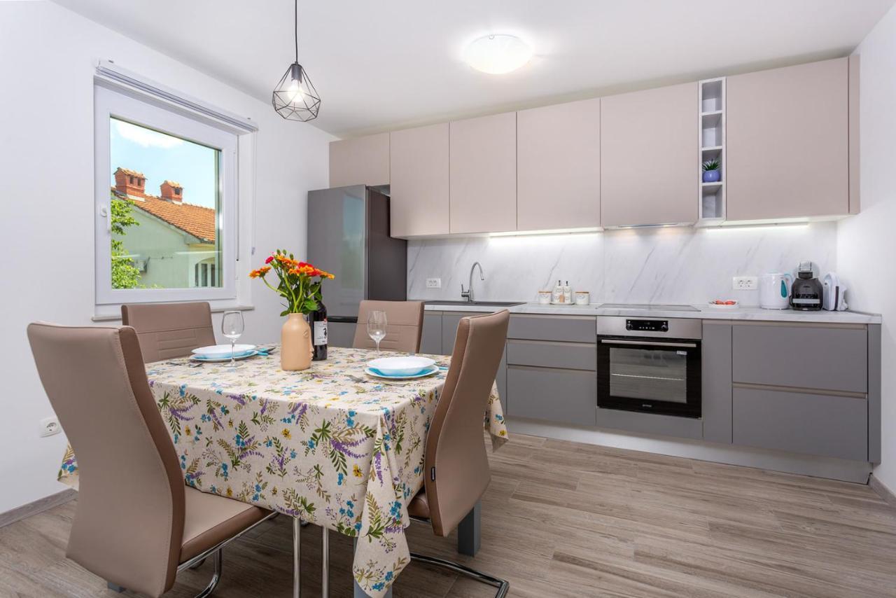 Kvarner Bay 4* - Apartments 1 & 3 Рийека Екстериор снимка