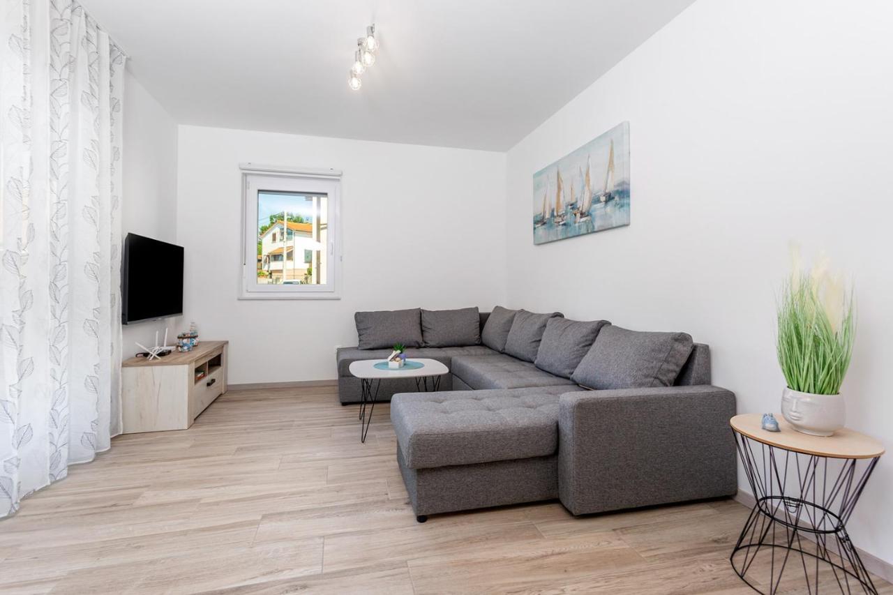 Kvarner Bay 4* - Apartments 1 & 3 Рийека Екстериор снимка