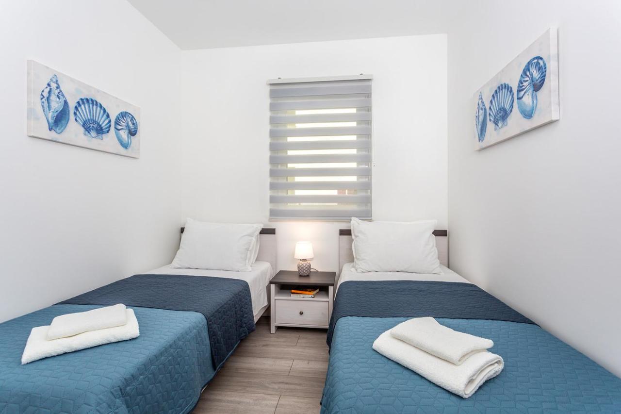 Kvarner Bay 4* - Apartments 1 & 3 Рийека Екстериор снимка